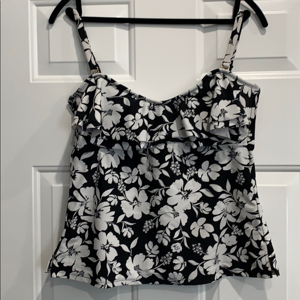 Island Escape Tankini Top. Size 14